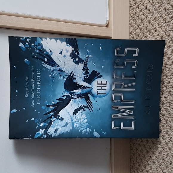 🌼5 for $25🌼 The Empress by S.J Kincaid - Picture 1 of 1